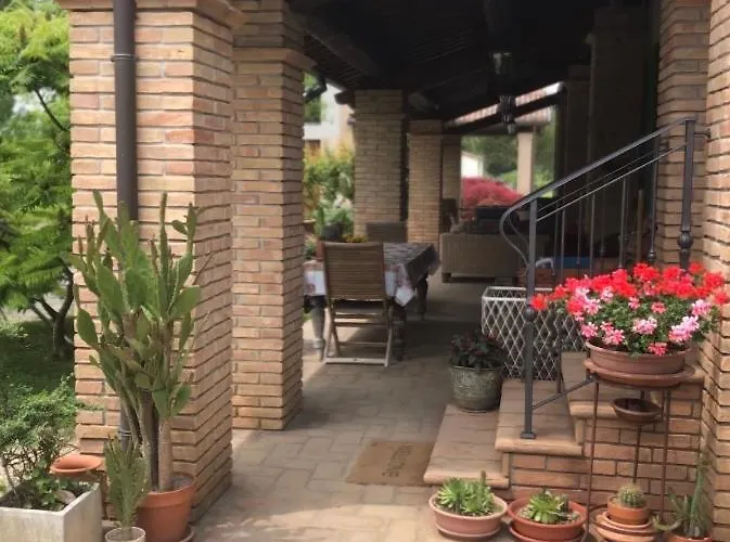 La Casa Di Pilar 住宿加早餐酒店 科蒂尼奥拉