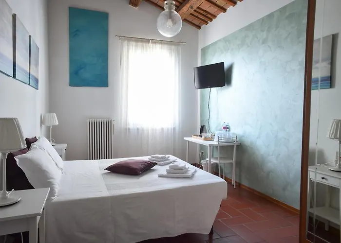 La Casa Di Pilar Bed & Breakfast 3*